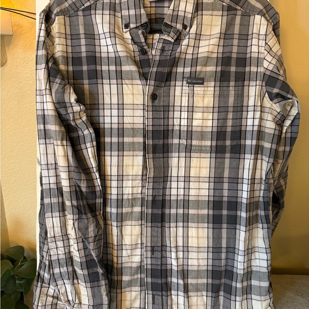 Columbia Men's Black and White Plaid Button Down Shirt